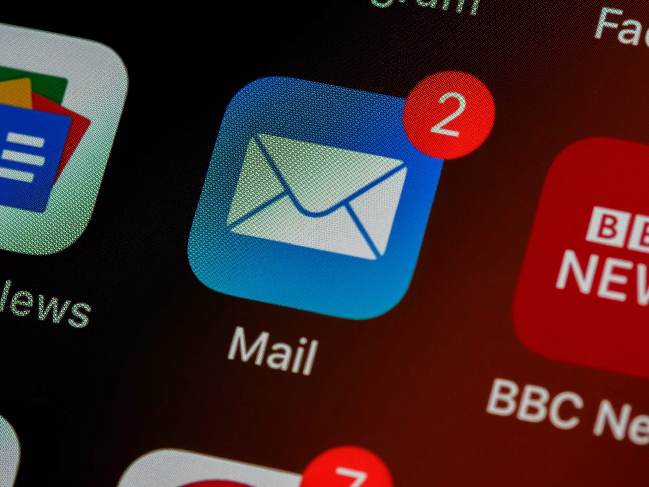 5 phishing emails comuns | MetaCompliance